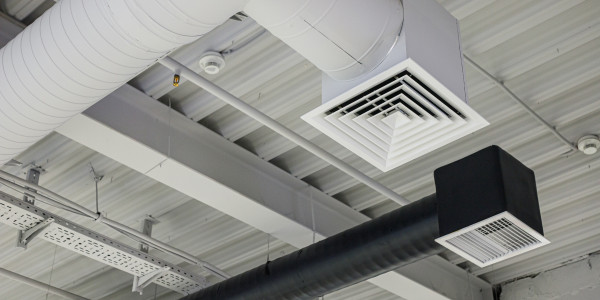 Reformas Integrales de Naves Industriales Verdú · Instalación de Sistemas de Climatización y Ventilación